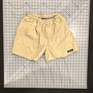Patagonia Men's khaki Cream Shorts